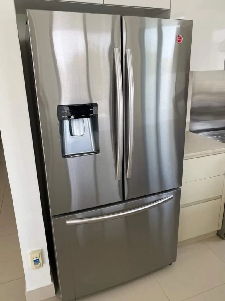 Buy & Sell Used Fridges in the UAE
